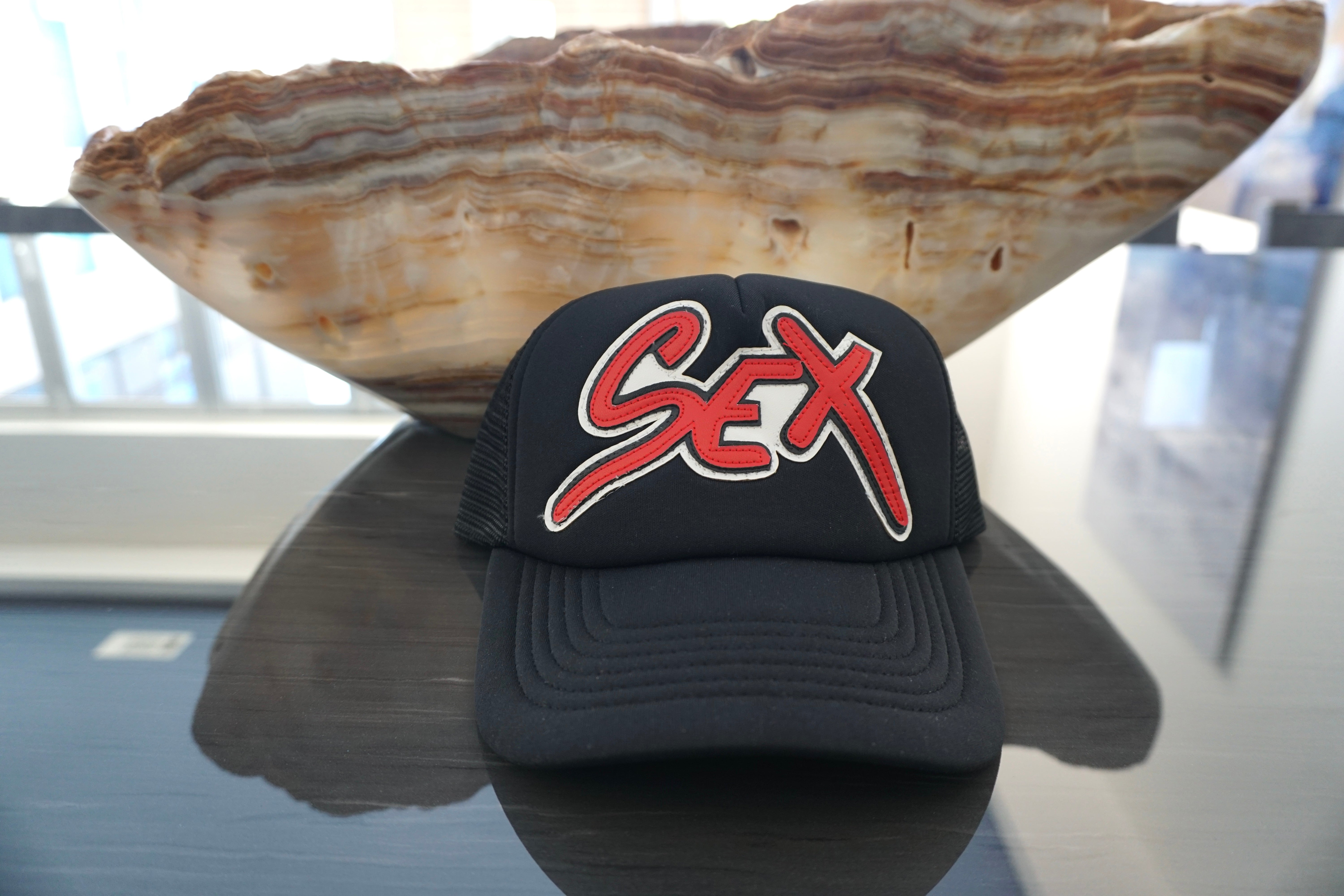 Amorous-Congress Trucker Hat